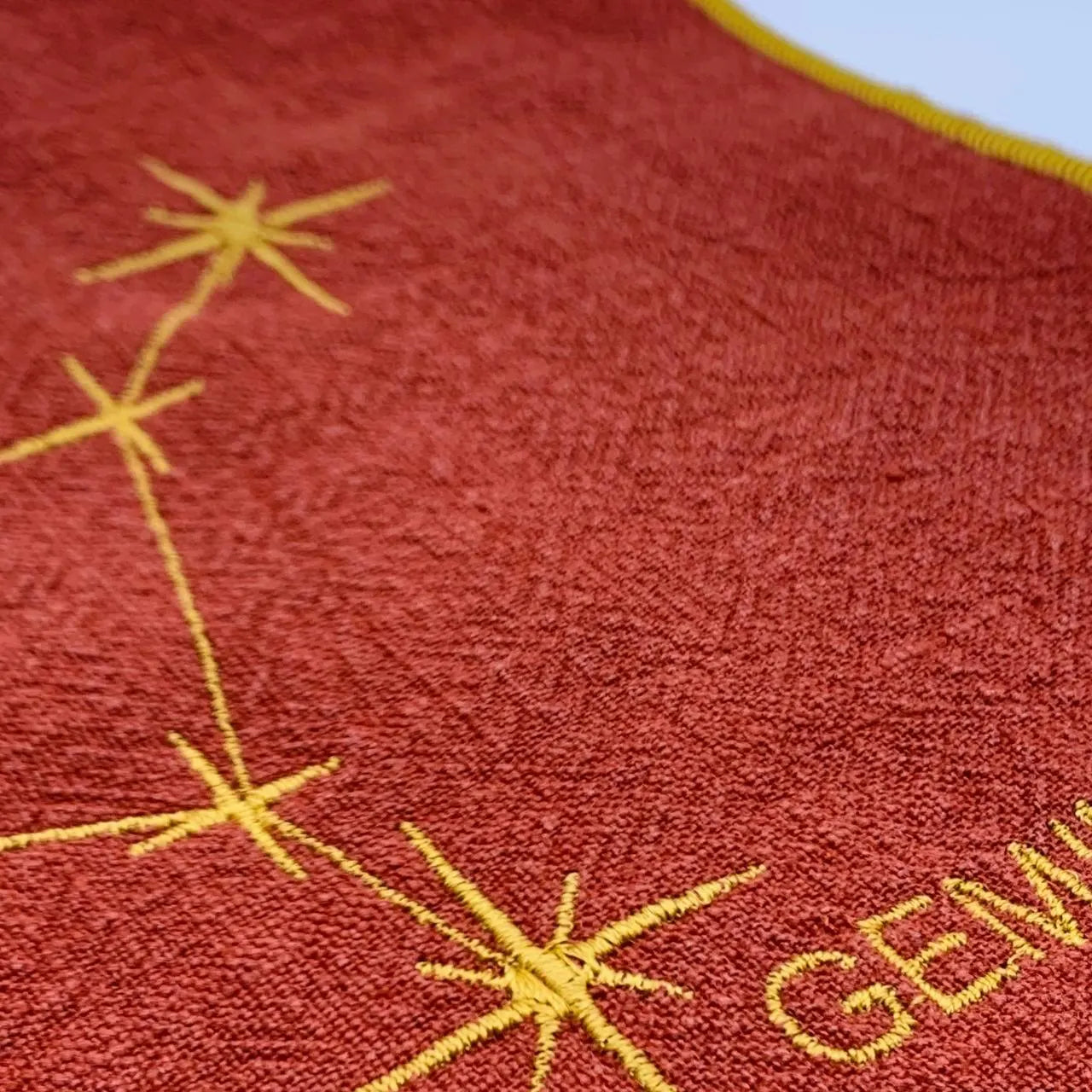 Serviette en lin lavé piment finition doré_Constellations du Zodiaque