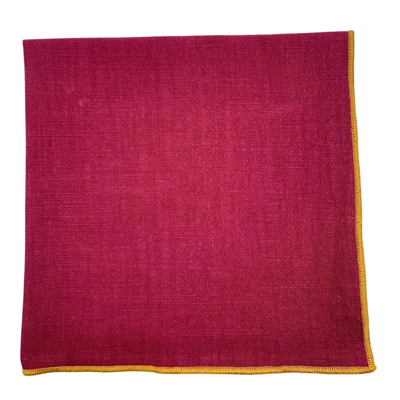 Serviette en lin lavé couleur framboise finition doré personnalisable