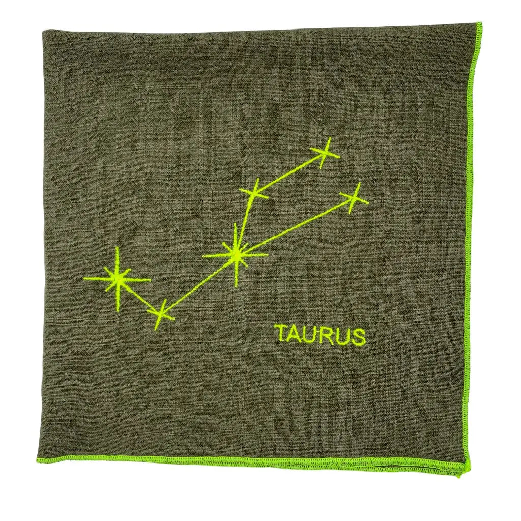 Serviette en lin lavé vert safari brodée_Constellation du Zodiaque