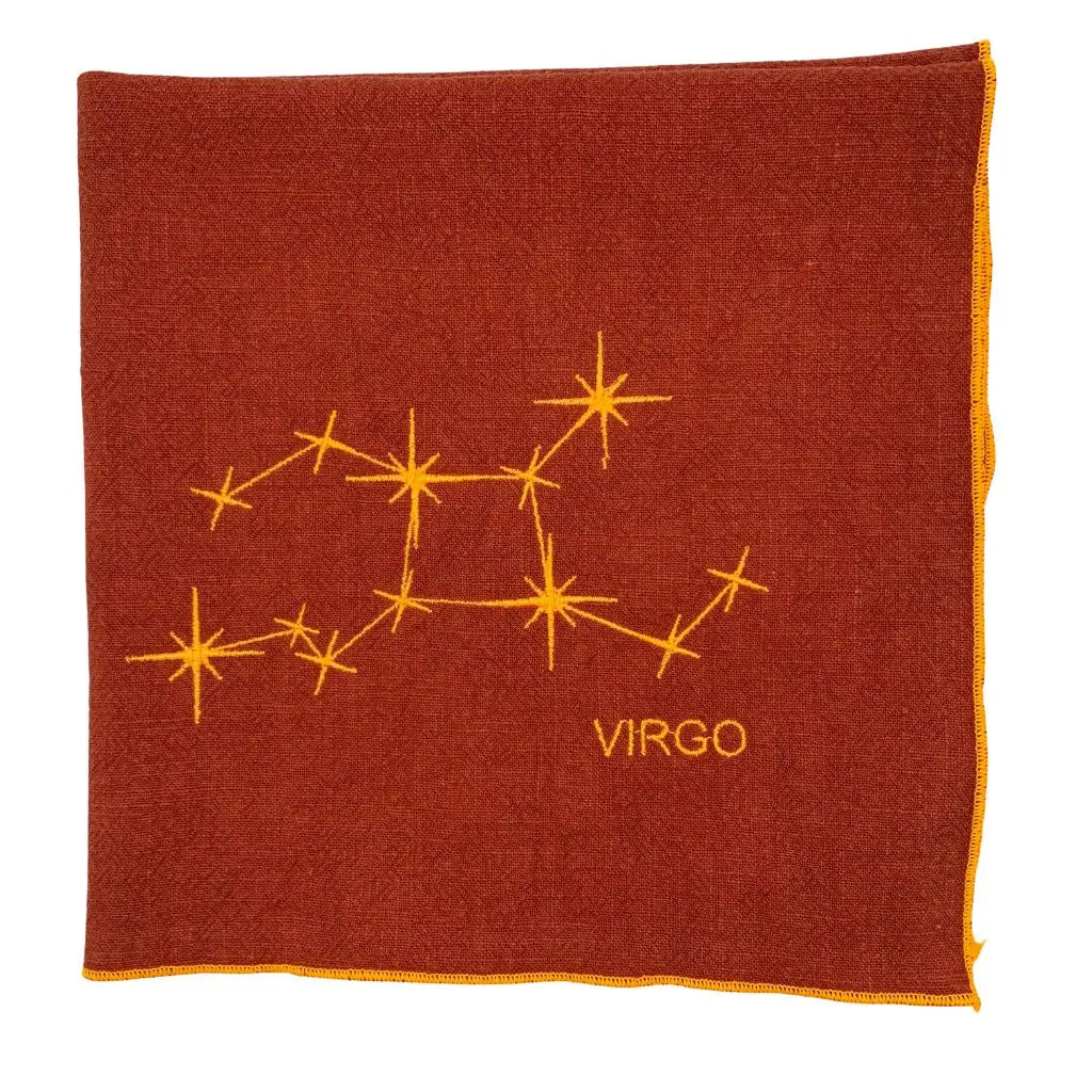 Serviette en lin lavé piment brodée d'une constellation du zodiaque_vue du produit